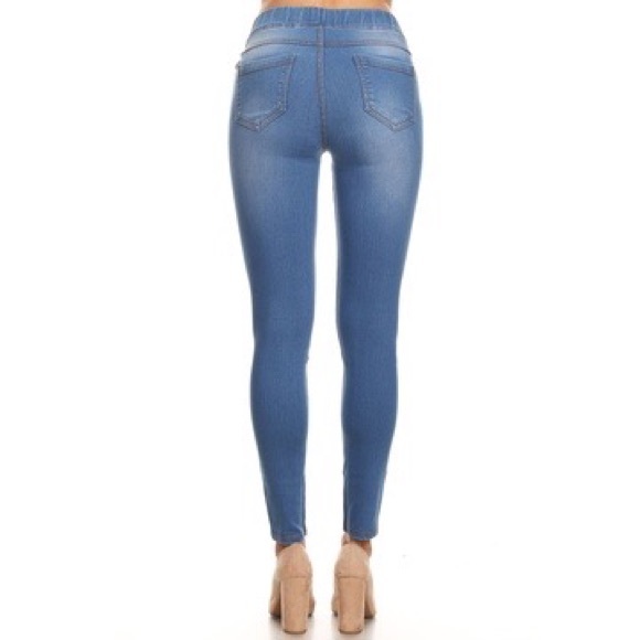 NWT Jvini low rise jean jeggings, medium. - Picture 2 of 5